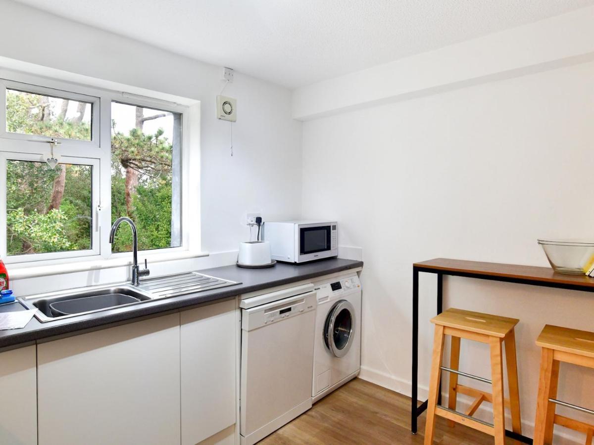 Pass The Keys Quiet Coastal Retreat Inbetween Langland & Caswell Swansea Exterior foto